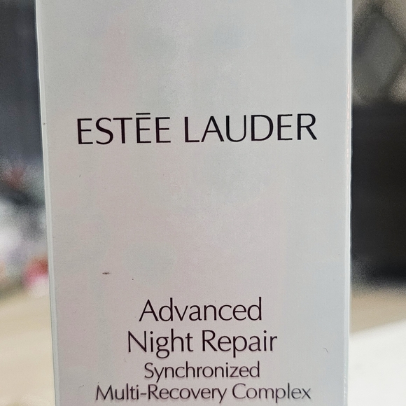 Advanced Night Repair Synchronized Multi-Recovery Complex Serum with Hyaluronic